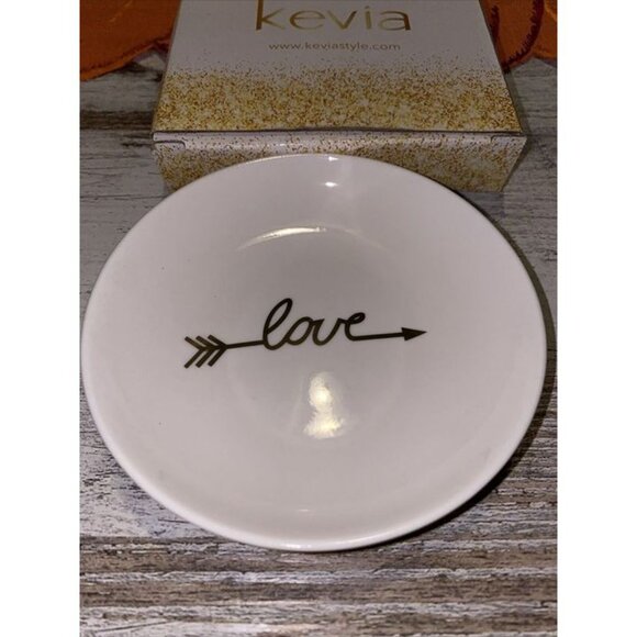 Kevia Style “Love” Jewelry Trinket Dish | Gold Arrow Ring Holder | New in Box - Picture 2 of 4